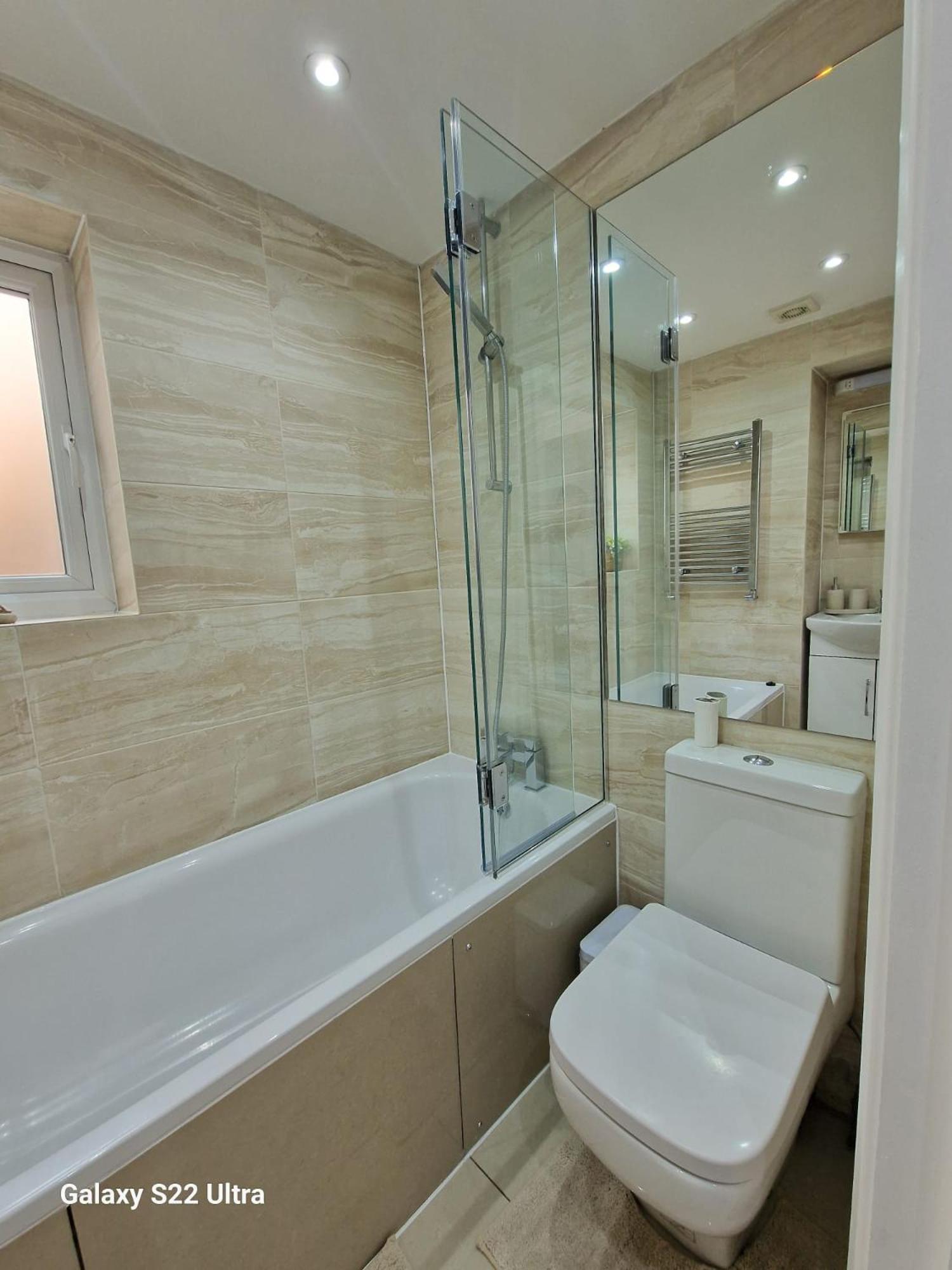 Апартаменты 2 Double Bedroom Garden Flat In Acton,london *