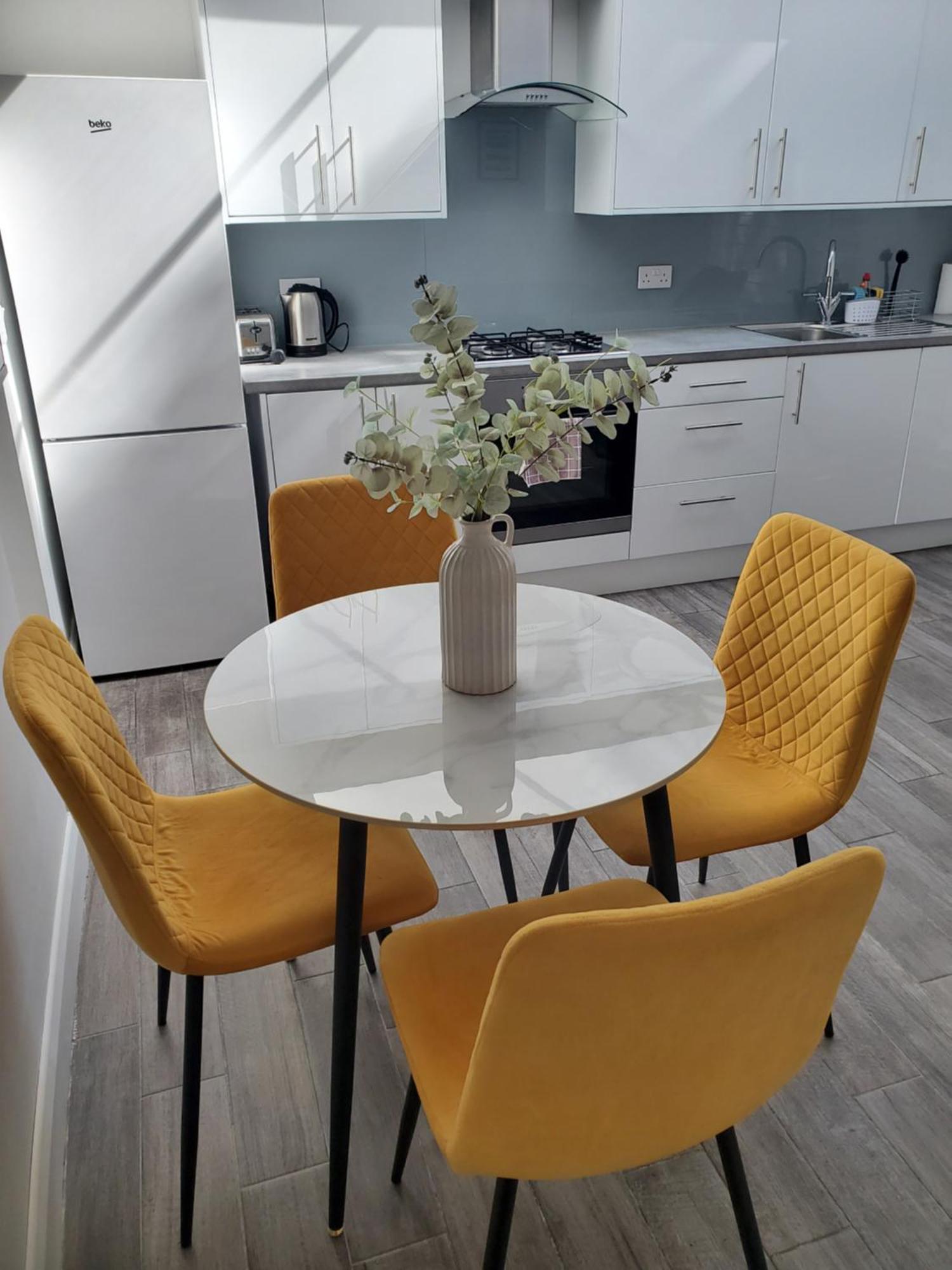 2 Double Bedroom Garden Flat In Acton,london Апартаменты *